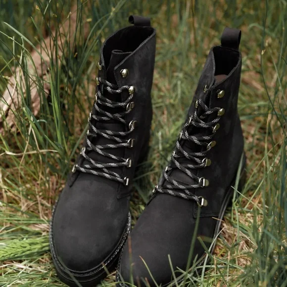 Jenni Kayne Oiled Leather Mountain Boot - Picture 2 of 4